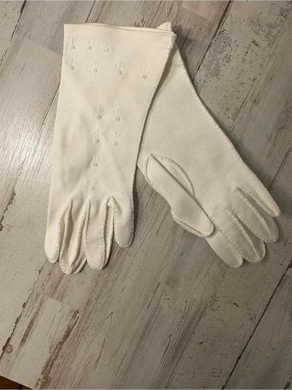 Vintage Women's Cream Satin Dress Gloves